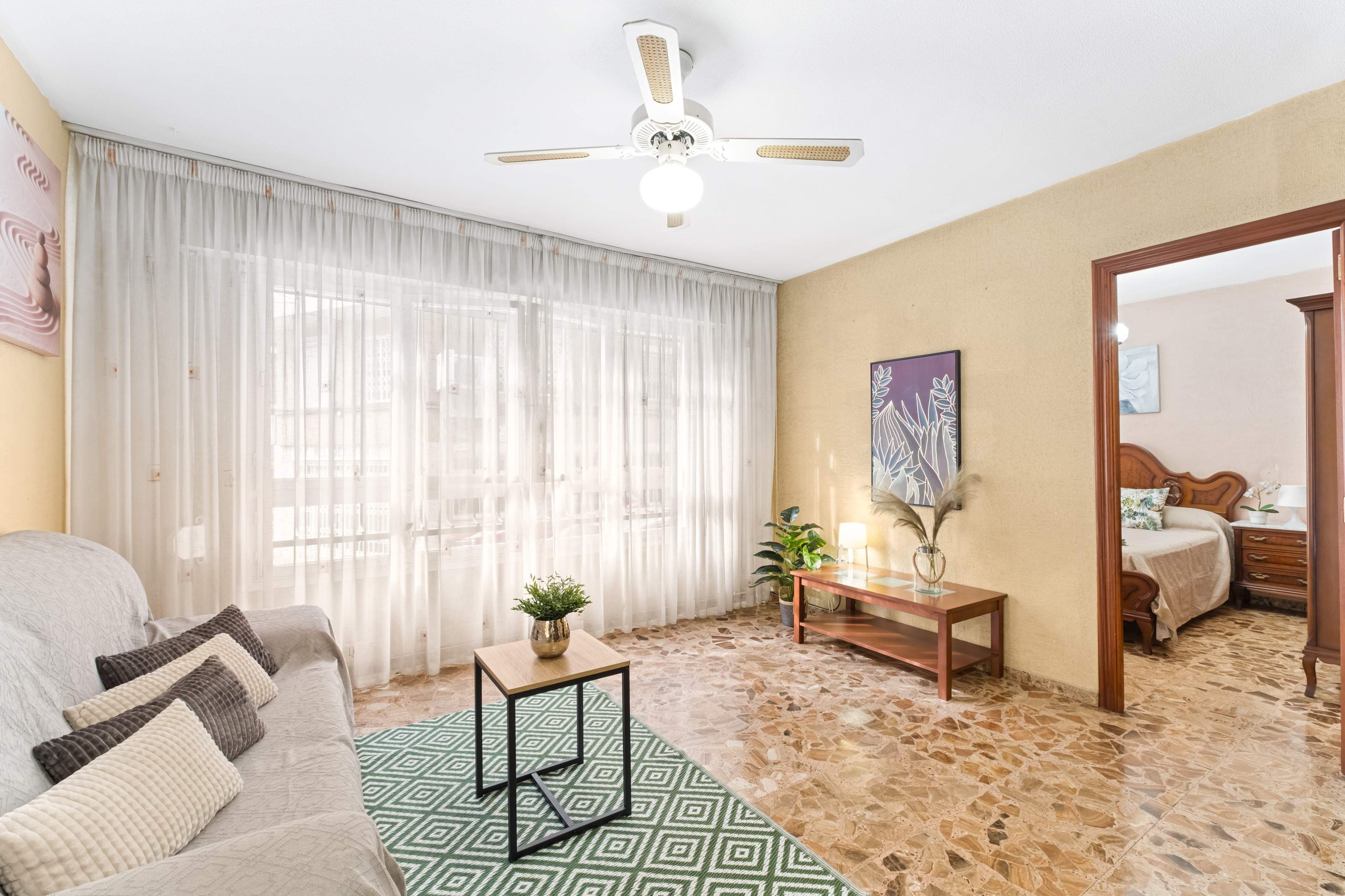 Sala de estar de Piso en venta en Alicante / Alacant