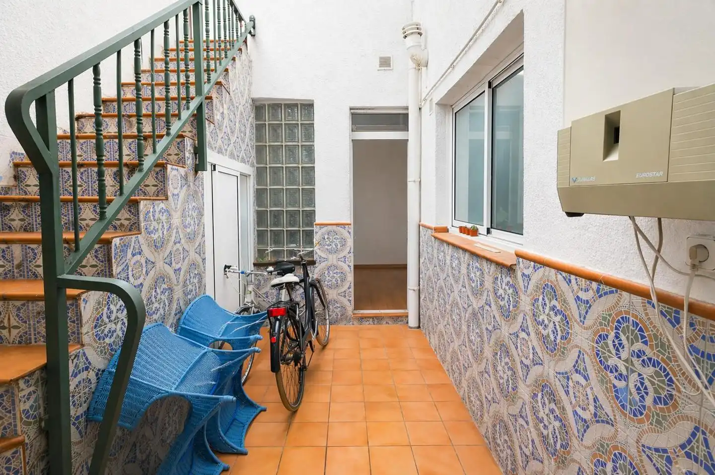 Terrassa de Edifici en venda en Cornellà de Llobregat