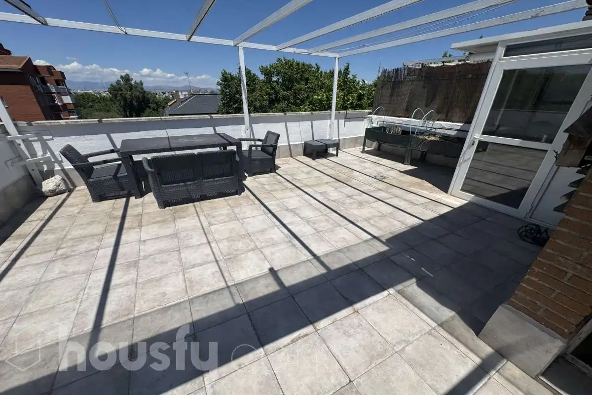Flat for rent in Avenida de Madrid, Santa Bárbara - La Zaporra