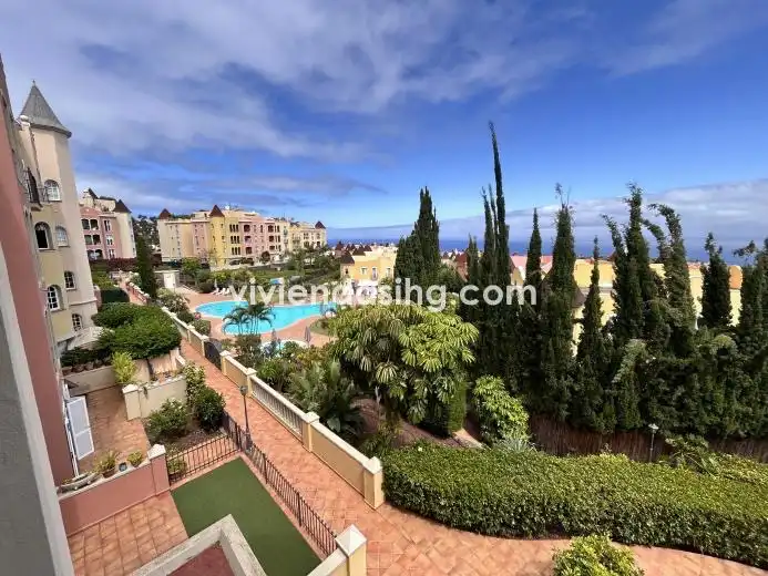 Vista exterior de Apartamento de alquiler en Santa Úrsula con Terraza, Amueblado y Horno