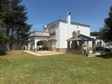 Xalet amb piscina en venda a Las Lagunas - Campano