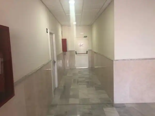 Oficina en venta en Tomares con Aire acondicionado y Calefacción