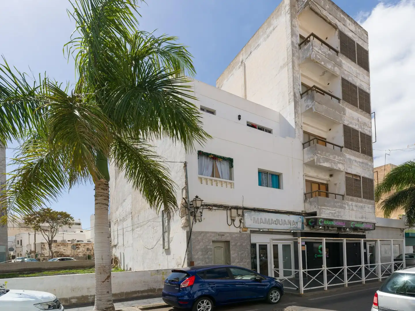 Vista exterior de Edifici en venda en Arrecife