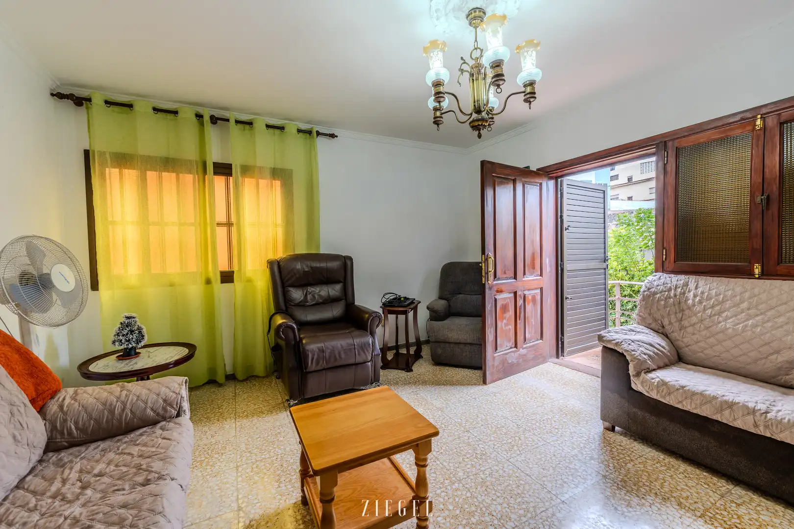 Houses for sale in Carretera Lomo Blanco, 87, Tafira