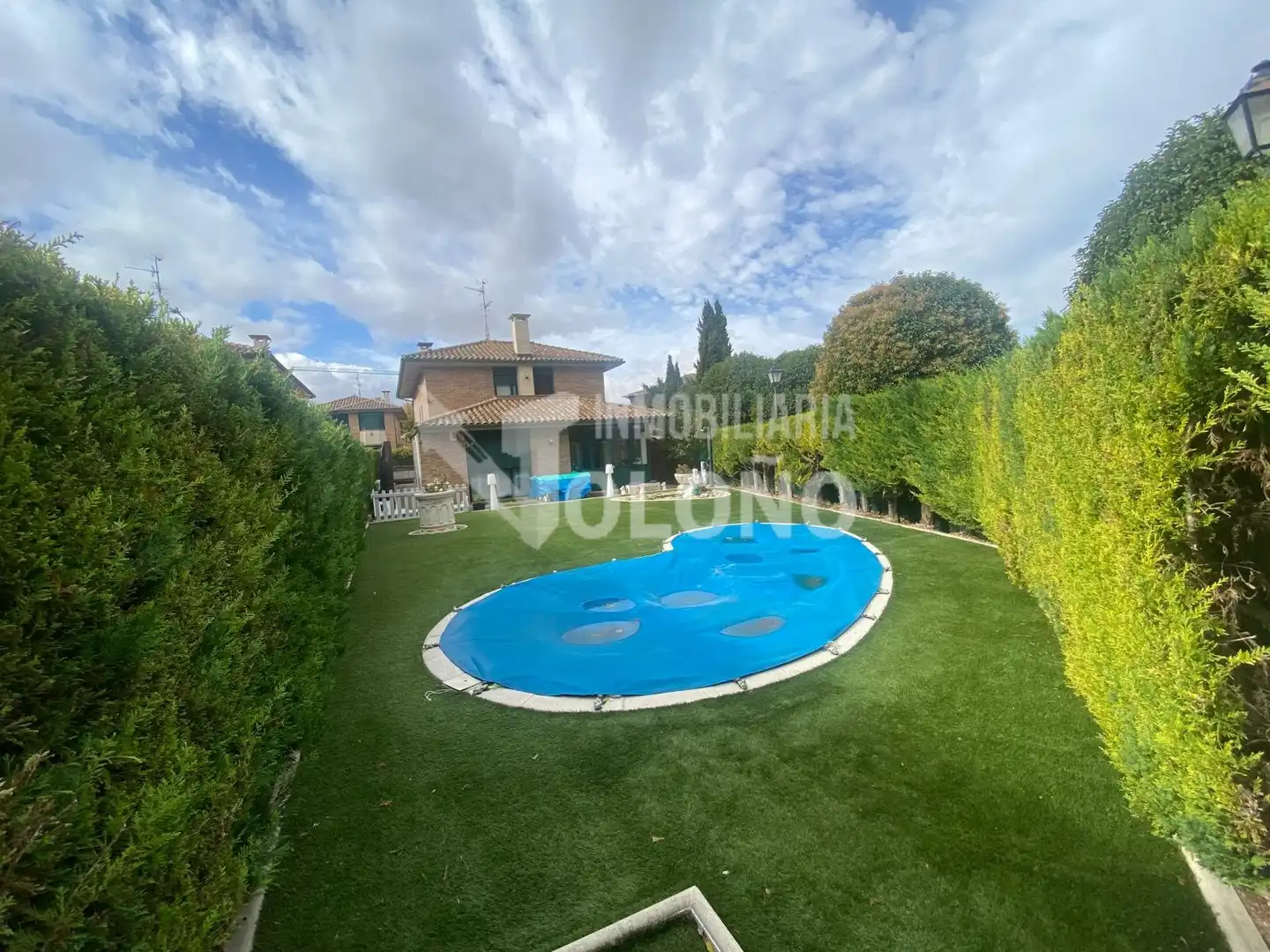 Piscina de Casa o xalet en venda en Ollauri amb Calefacció, Jardí privat i Terrassa