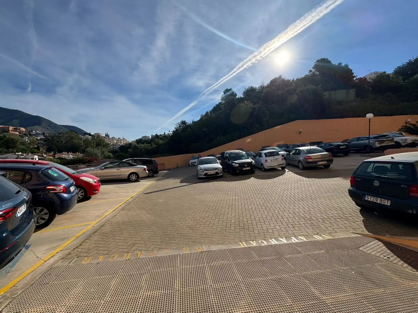 Parking de Apartamento en venta en Fuengirola con Aire acondicionado, Terraza y Amueblado