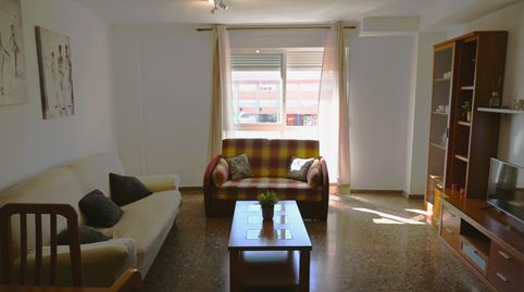 Foto 4 de Piso en venta en Carrer María de Molina, Avenida de Abril - 9 de Octubre, Sagunto / Sagunt