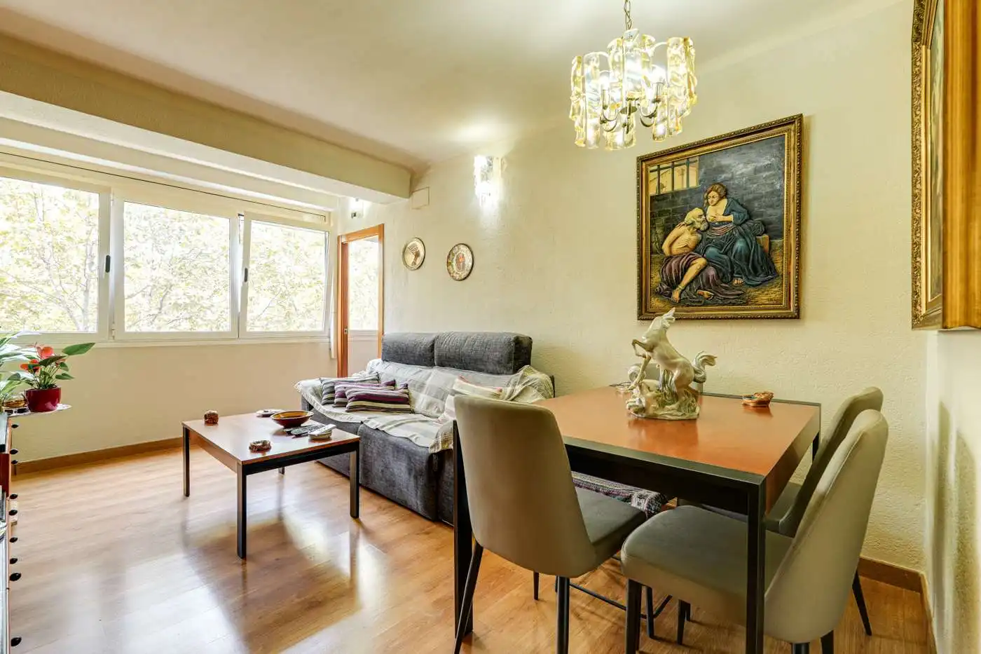 Living room of Flat for sale in Barcelona  with Furnished
