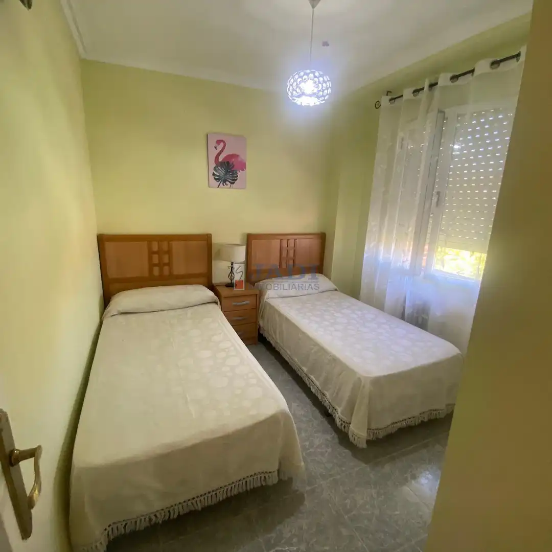 Bedroom of Flat for sale in Valdepeñas  with Air Conditioner, Heating and Terrace