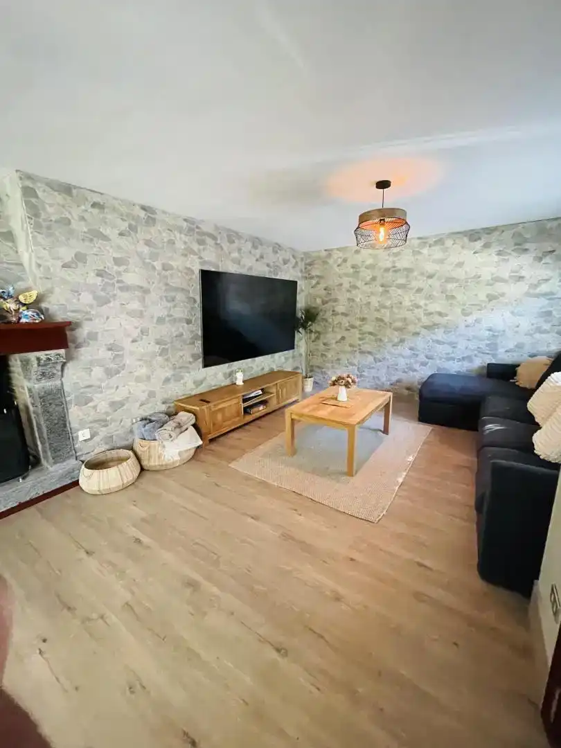 Sala de estar de Casa o chalet en venta en Castro-Urdiales con Balcón