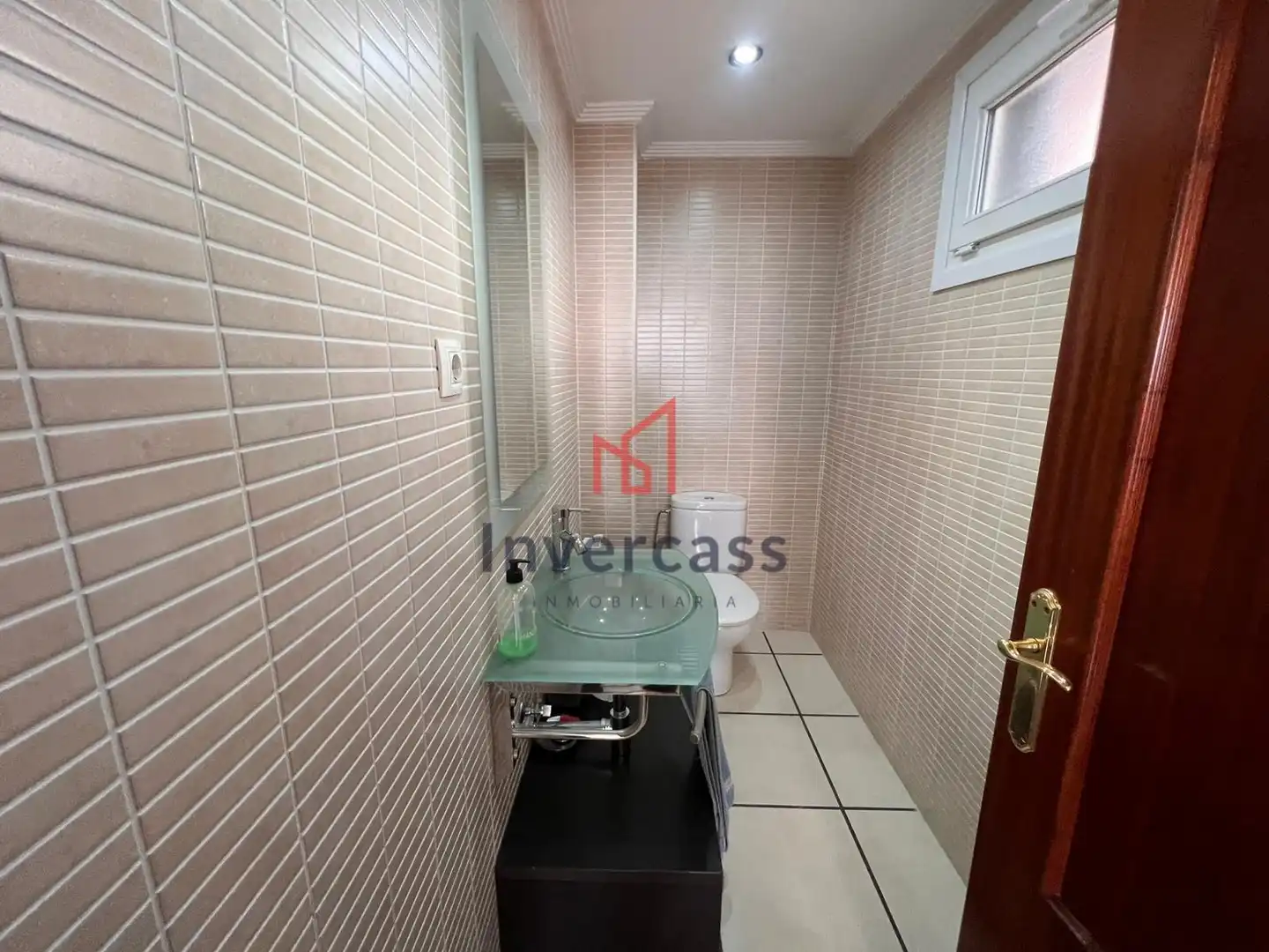 Baño de Casa adosada en venta en Castro-Urdiales con Calefacción, Jardín privado y Terraza