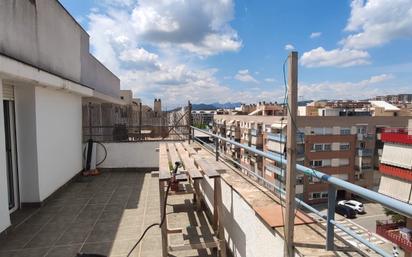 Vista exterior de Dúplex en venda en Terrassa amb Calefacció, Jardí privat i Parquet