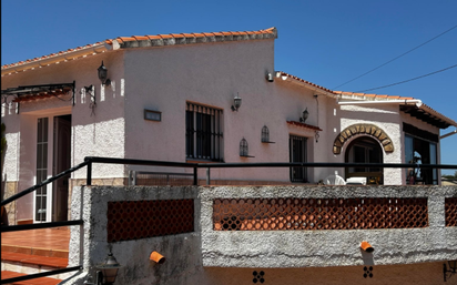 Vista exterior de Casa o xalet en venda en Dénia amb Aire condicionat