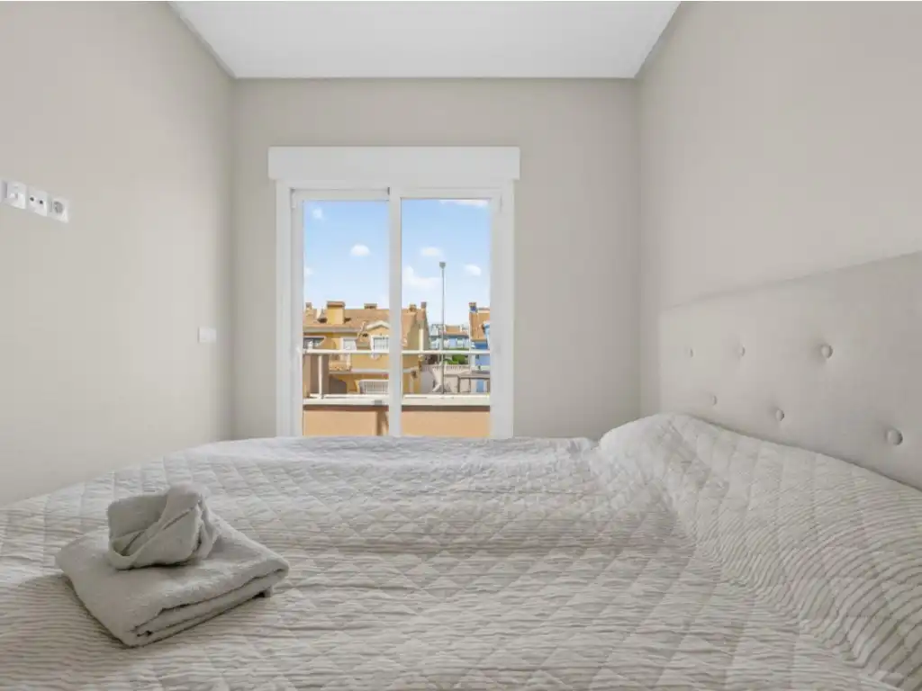 Habitación de Casa adosada en venta en Orihuela con Aire acondicionado, Jardín privado y Terraza