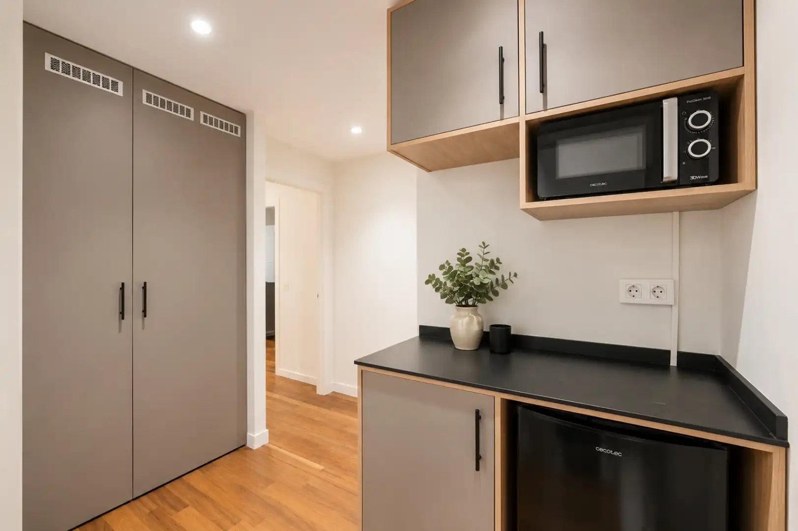 Kitchen of Office for rent in Oviedo 