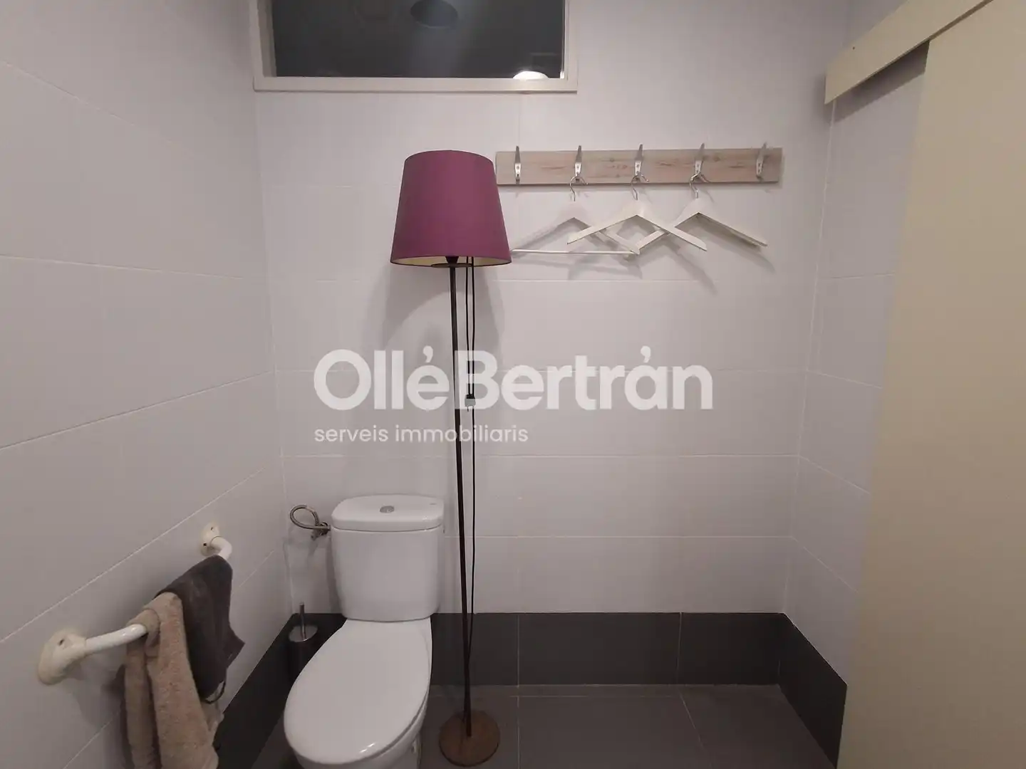 Bathroom of Commercial properties for rent in Barcelona