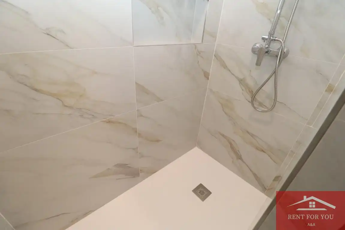 Ground floor for rent in Centro