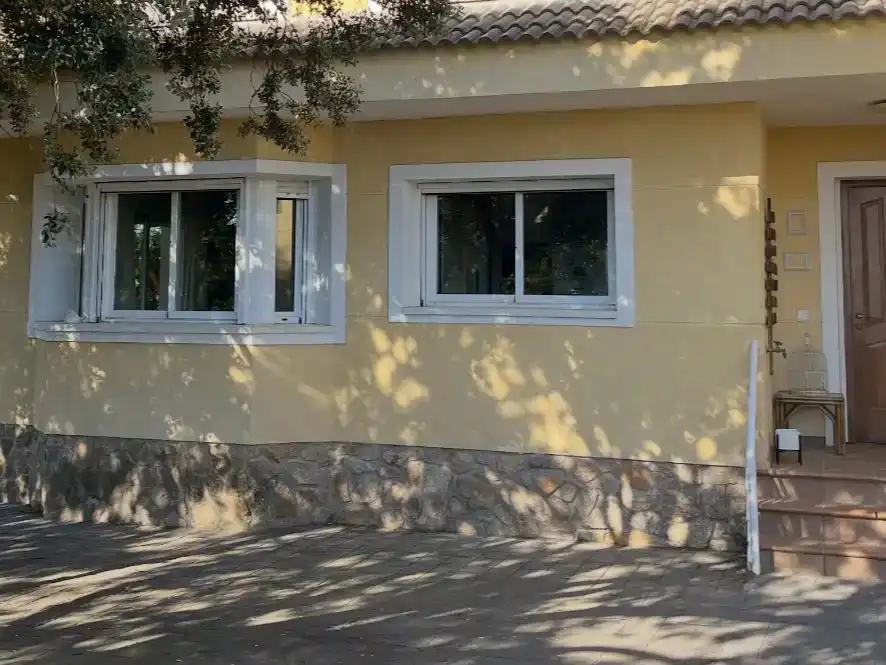Vista exterior de Casa o xalet en venda en Galapagar amb Aire condicionat, Jardí privat i Traster