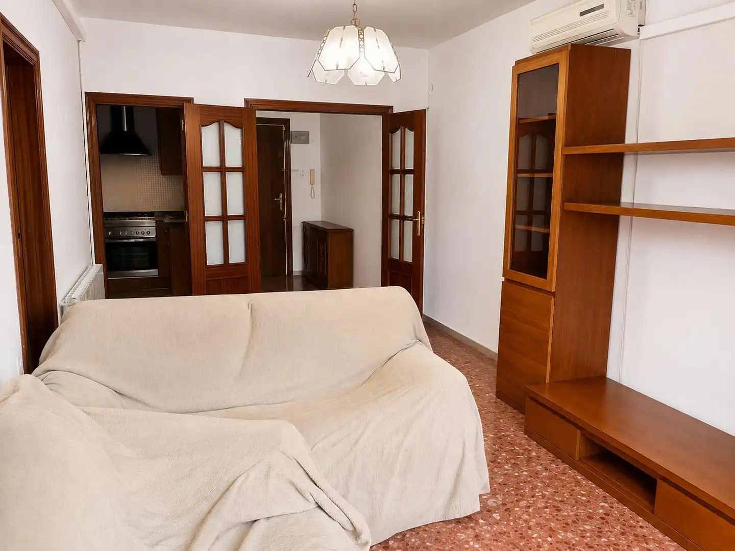Piso con terraza en venta en Carrer de la Lleialtat, imagen 4