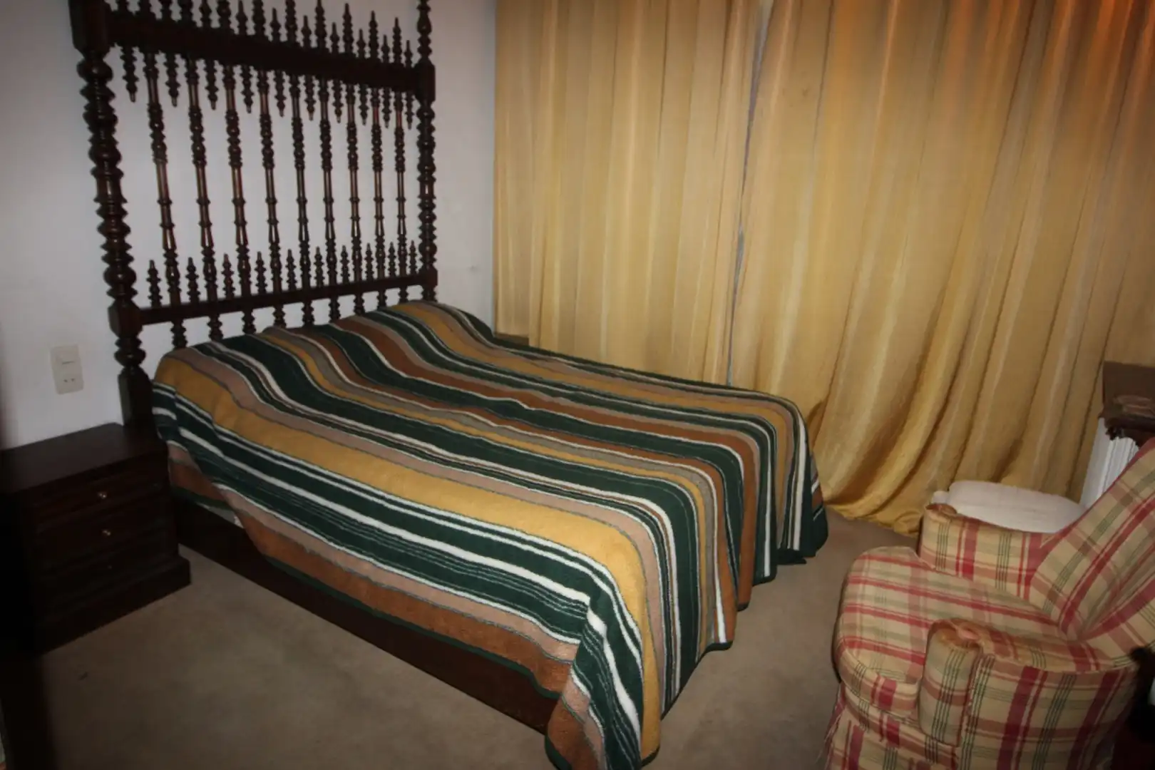 Bedroom of Houses for sale in Figueres  with Heating