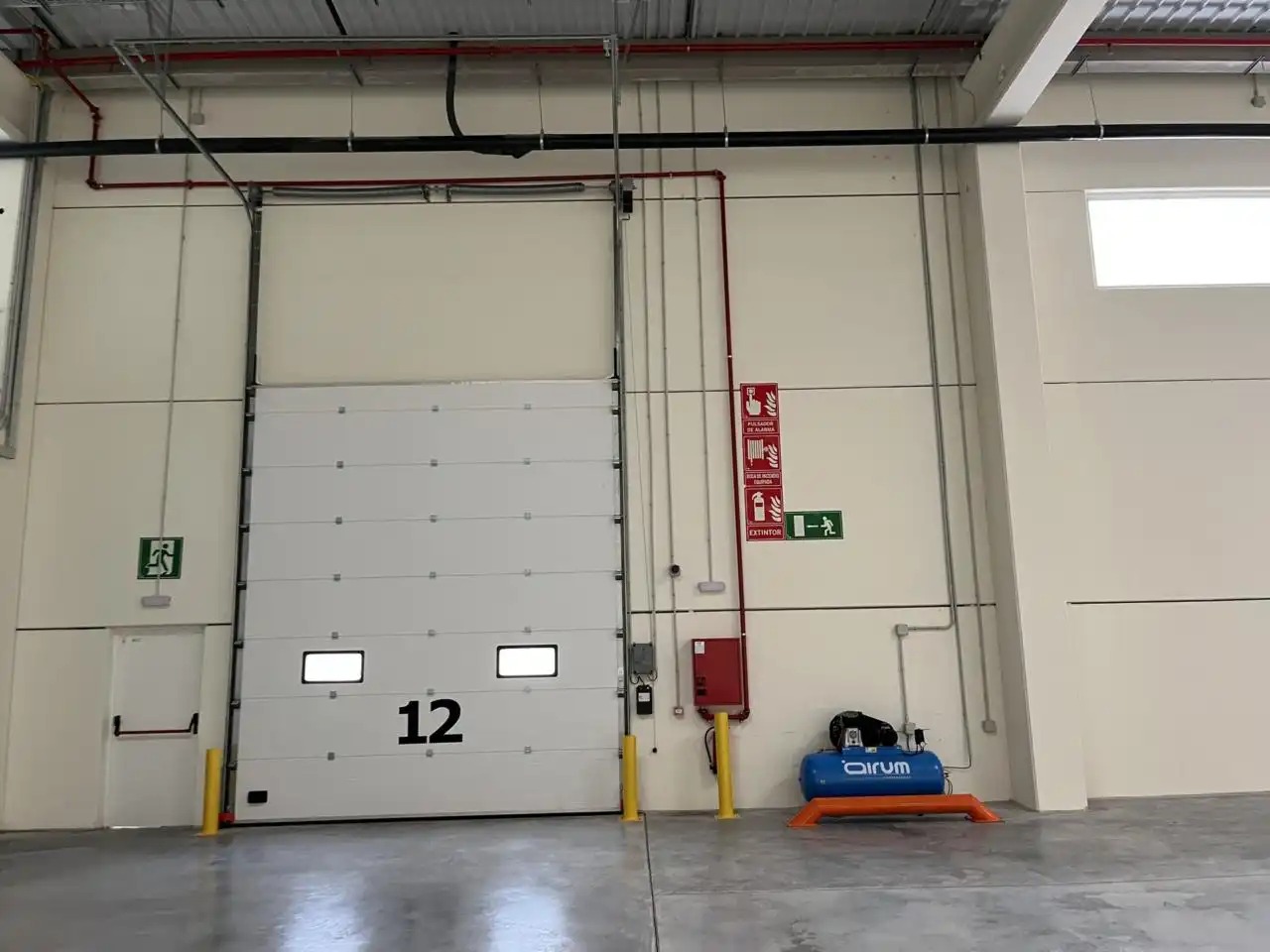 Industrial buildings for rent in Òdena  with Heating