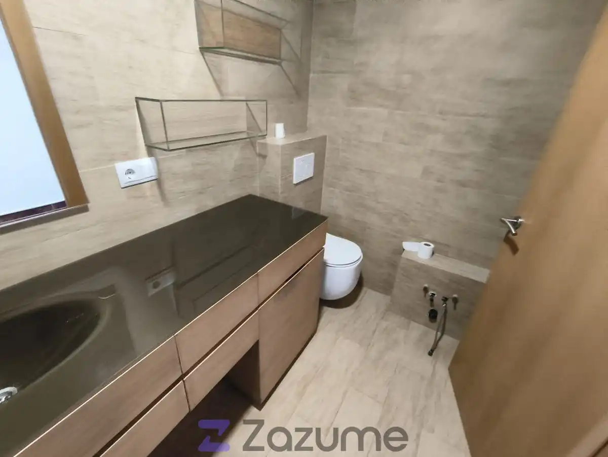 Bathroom of Attic for rent in Valencia  with Air Conditioner, Terrace and Storage room