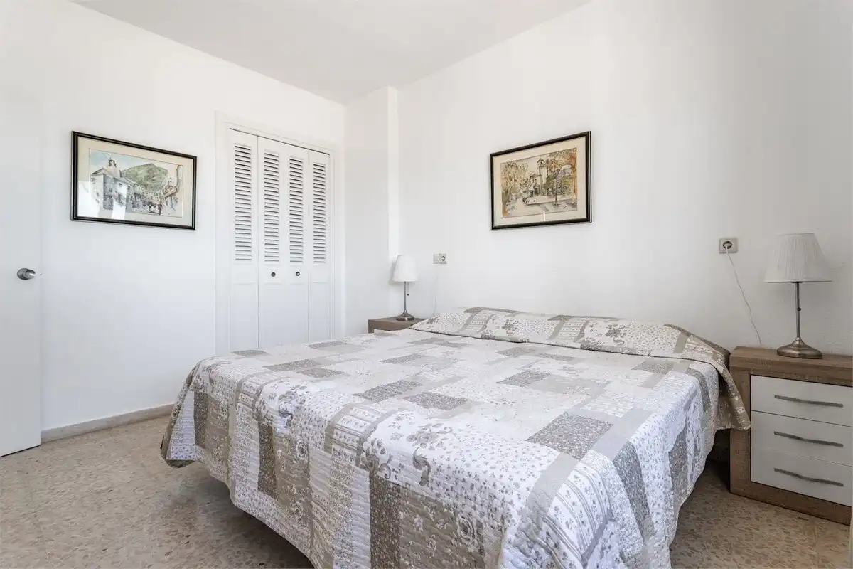 Schlafzimmer von Erdgeschoss zum Verkauf in Fuengirola mit Terrasse