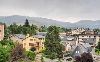 Außenansicht von Wohnung zum verkauf in Puigcerdà mit Balkon