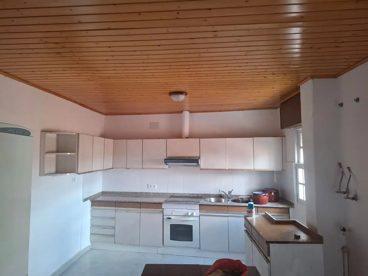 Cocina de Edificio en venta en Maside, Ourense