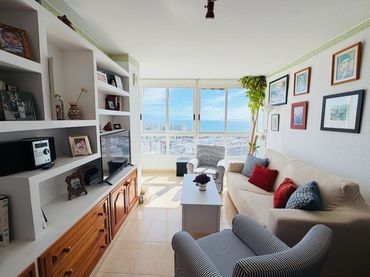 Apartament amb balcó en venda a Puerto Marina