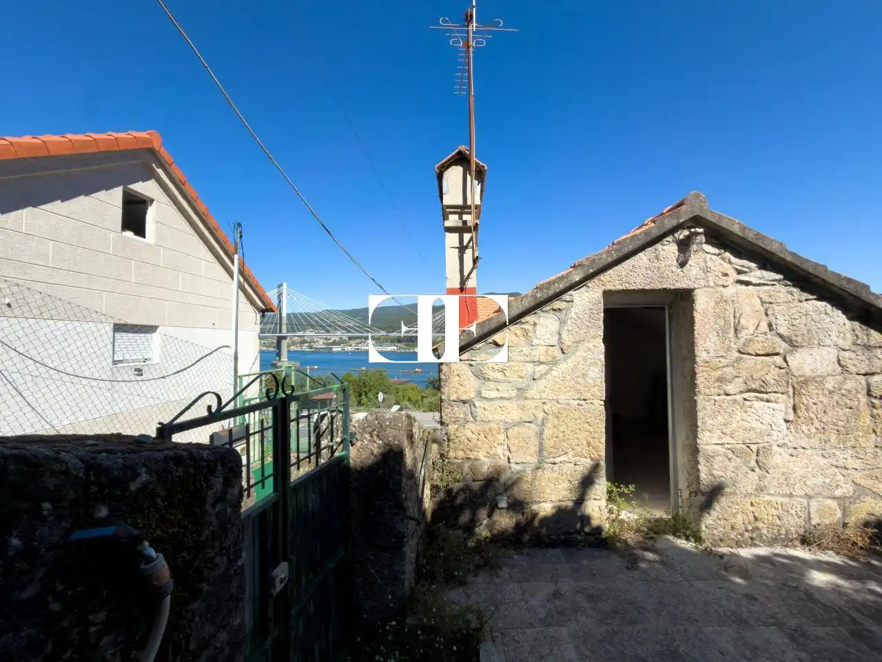 Vista exterior de Casa o chalet en venta en Redondela con Calefacción y Jardín privado