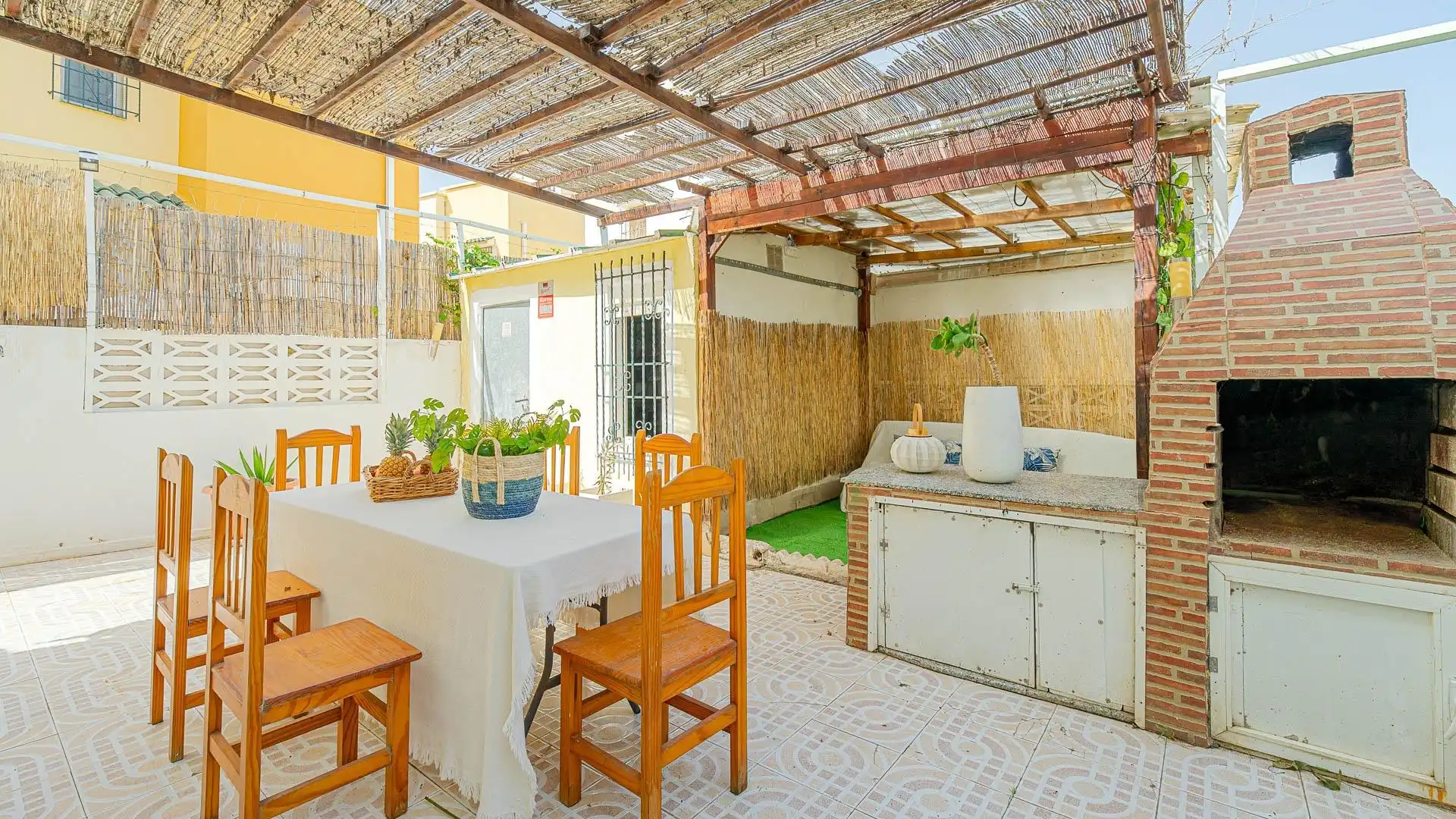 Terraza de Casa adosada en venta en Orihuela con Aire acondicionado, Calefacción y Jardín privado