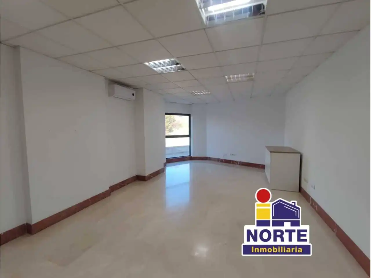 Oficina de alquiler en Alcoy / Alcoi con Aire acondicionado y Alarma