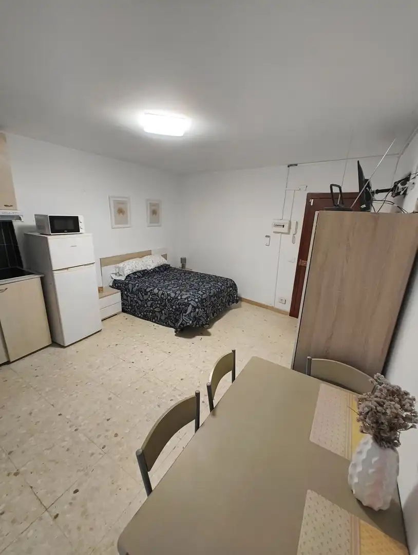 Schlafzimmer von Gebäude zum Verkauf in Marín