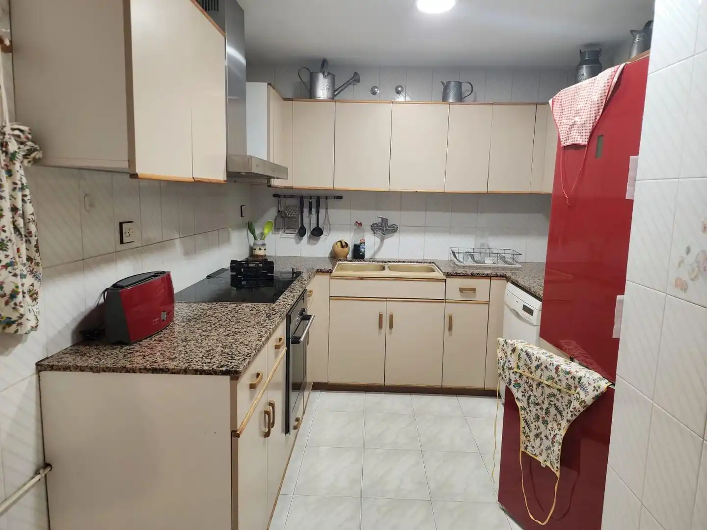 Cocina de Piso de alquiler en Jaca con Calefacción, Jardín privado y Parquet
