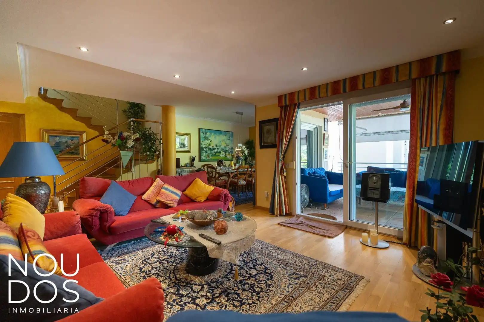 Sala d'estar de Casa adosada en venda en  Palma de Mallorca amb Calefacció, Jardí privat i Terrassa