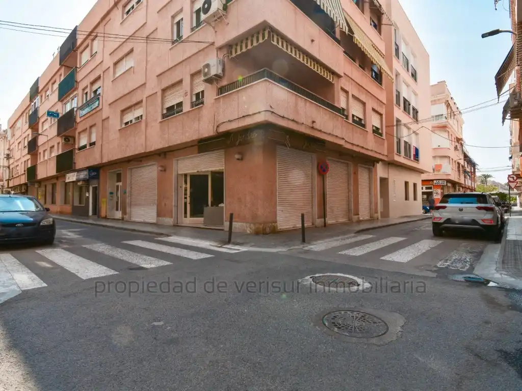 Local comercial de lloguer a Casco Antiguo, imagen 2