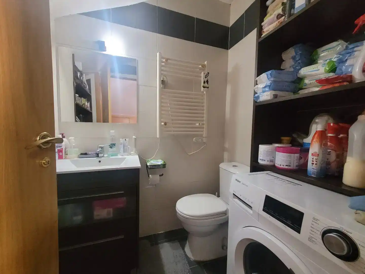 Badezimmer von Wohnung zum Verkauf in Yeles mit Klimaanlage und Balkon