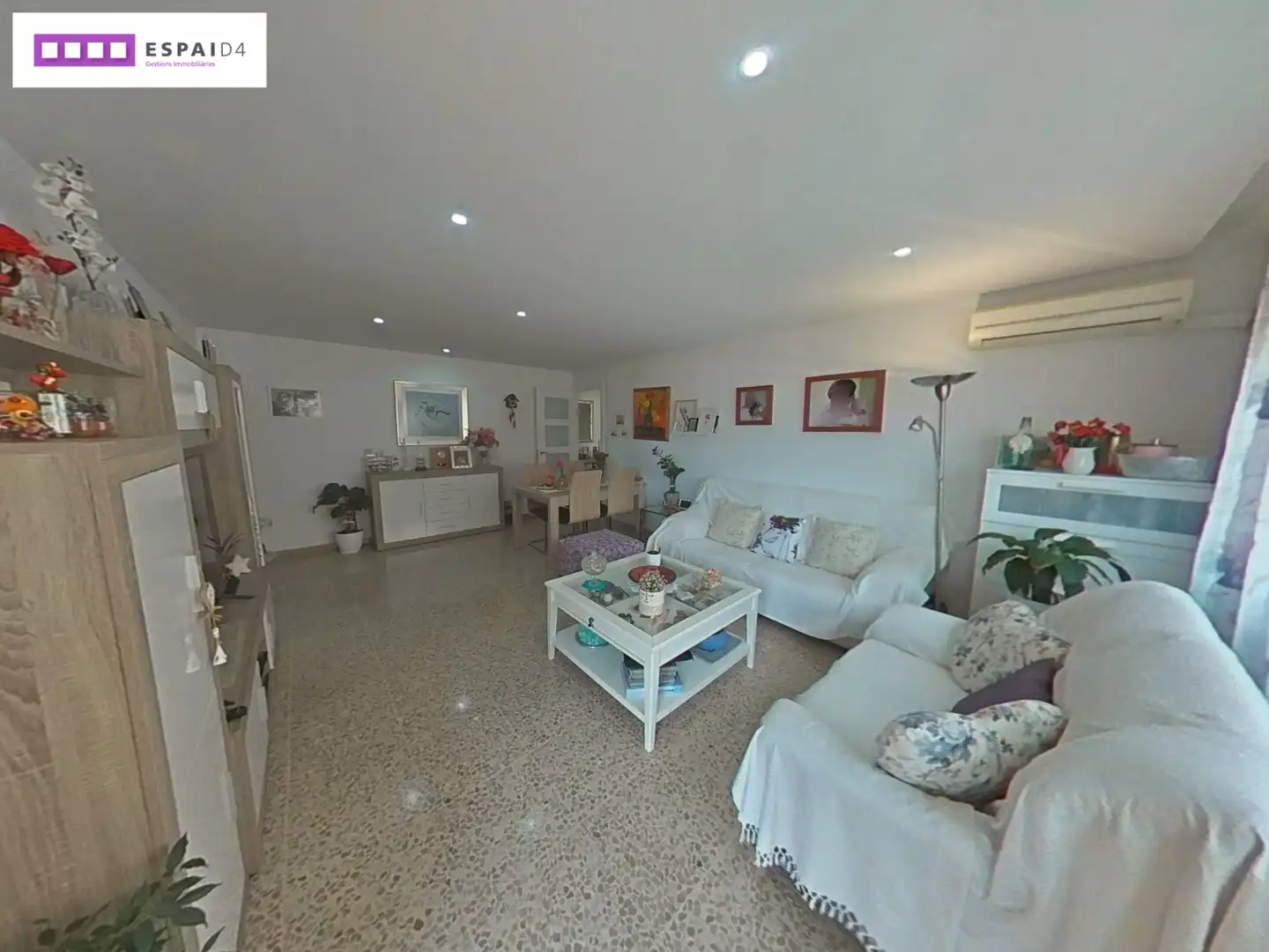 Sala de estar de Piso en venta en Ripollet con Aire acondicionado, Calefacción y Terraza