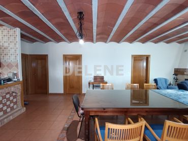 Casa rústica amb piscina en venda a Hellín
