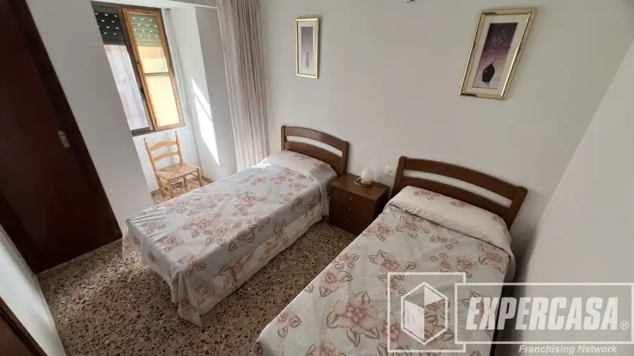Habitación de Piso en venta en Navajas con Trastero y Amueblado