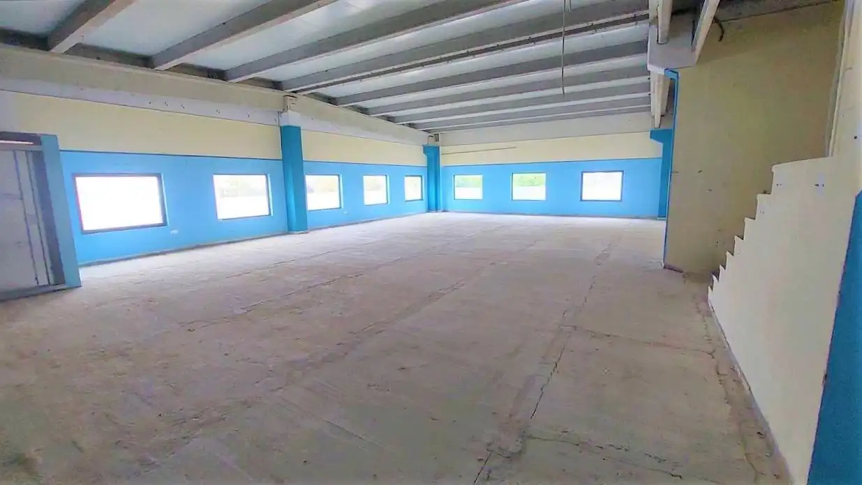 Nave industrielle à vendre à Tarradelles