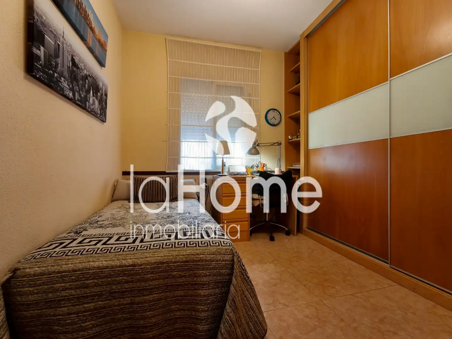 Habitación de Casa o chalet en venta en L'Eliana con Aire acondicionado, Calefacción y Jardín privado