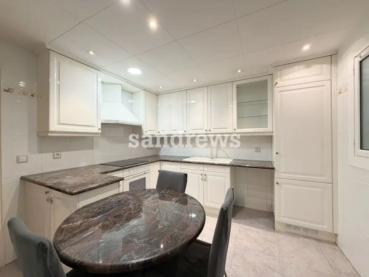 Kitchen of Flat for sale in Figueres  with Air Conditioner, Heating and Terrace
