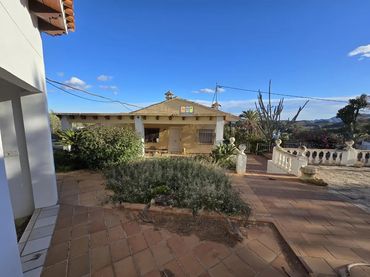 Casa rústica con piscina en venta en Callosa d'en Sarrià