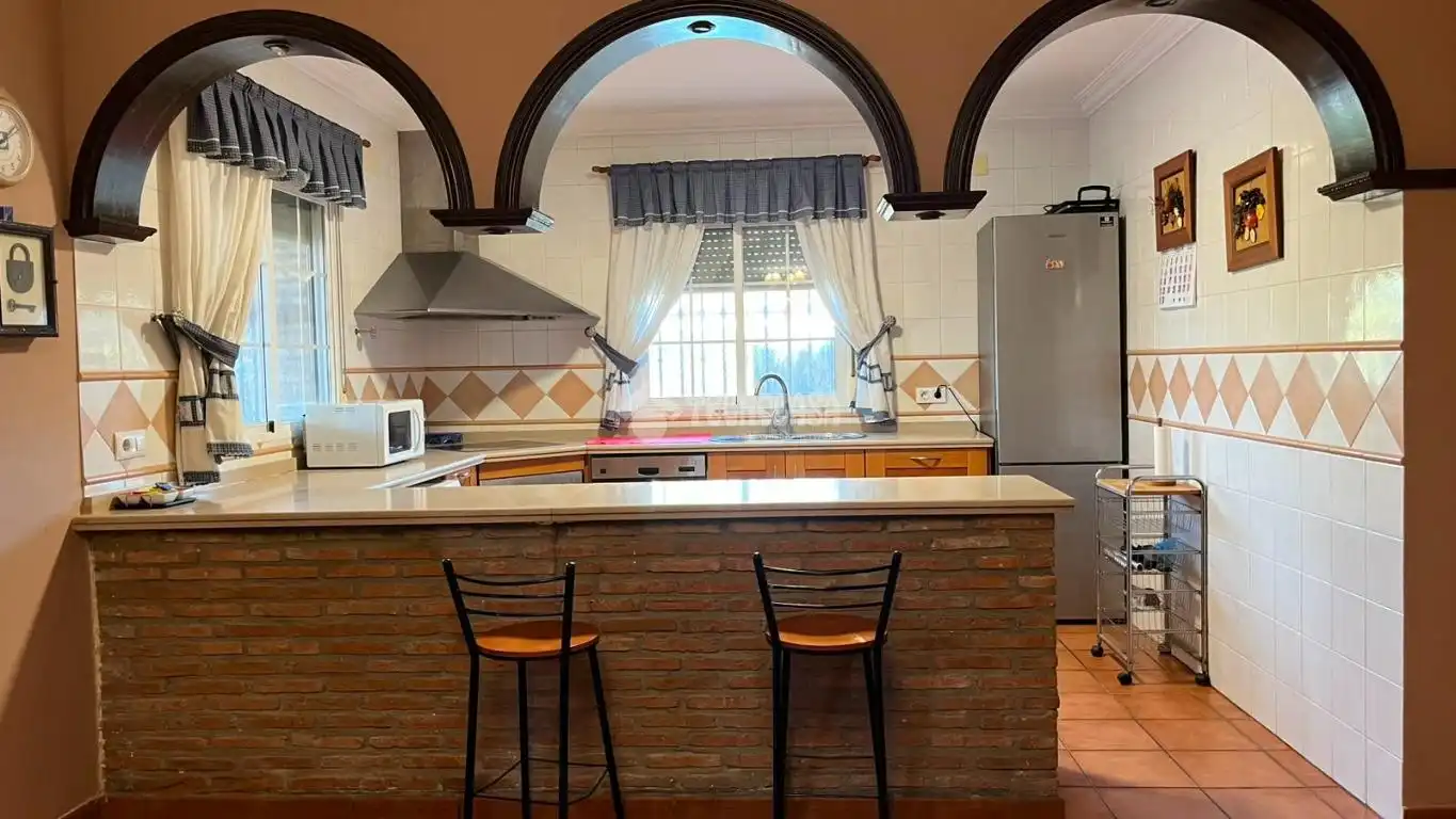 Casa rústica en venda a Carmona, imagen 7