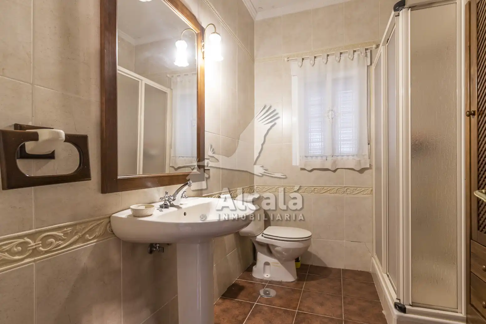 Baño de Casa o chalet en venta en Valverde de Alcalá con Calefacción, Terraza y Trastero