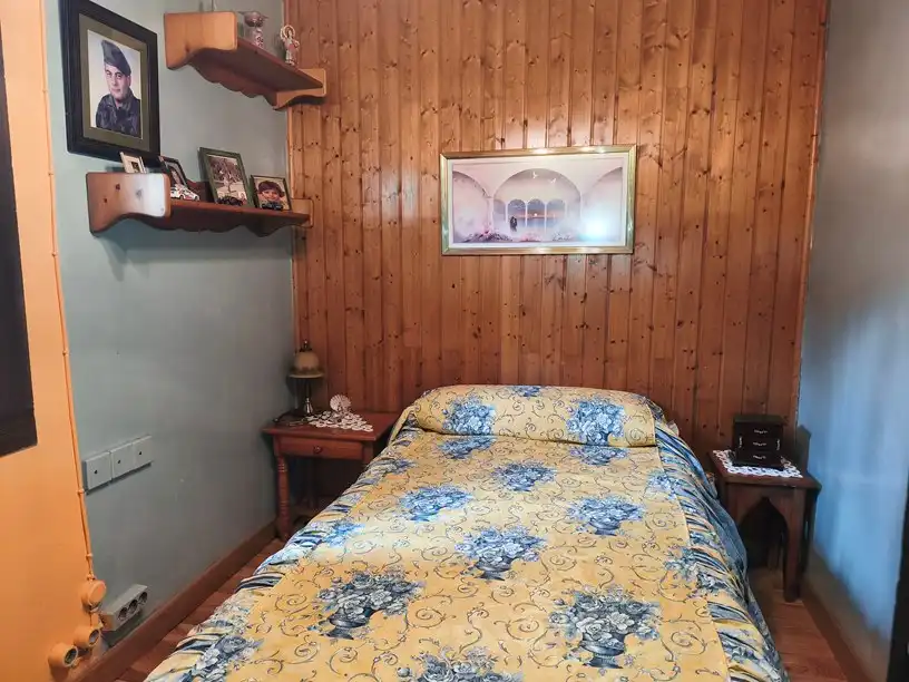 Habitación de Casa o chalet en venta en Belmonte de Miranda con Amueblado