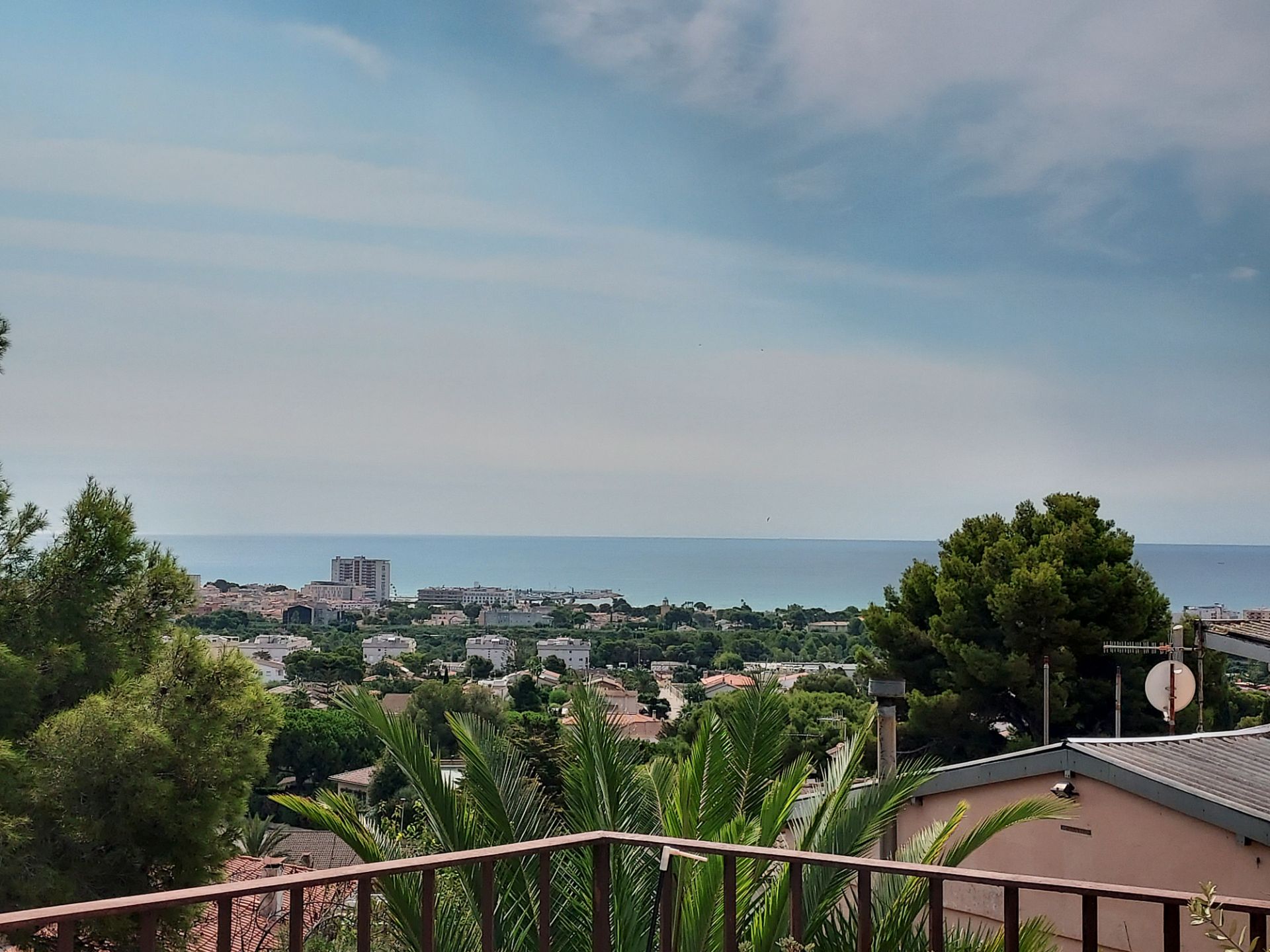 Vista exterior de Casa o chalet en venta en El Vendrell con Jardín privado, Terraza y Trastero