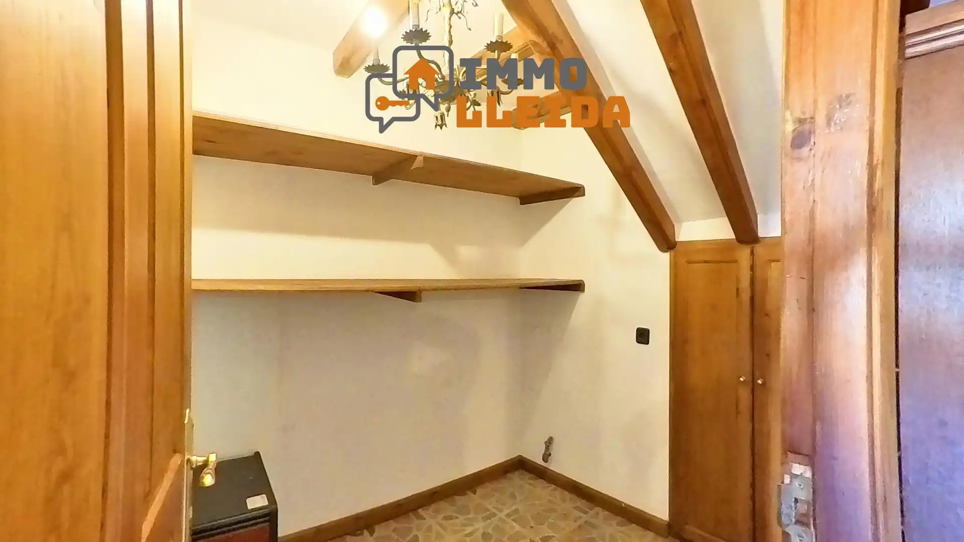 Casa con terraza en venta en Calle Sant Armengol 4, imagen 46